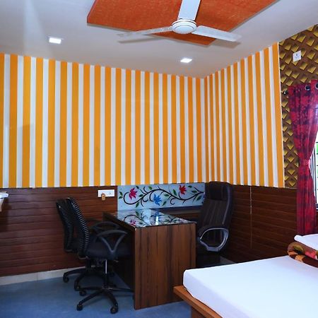 P P Lodging Pune Exterior foto